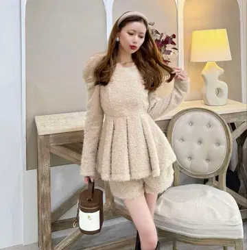 로얄 파티 컬 보아 셋업 [택 포함]