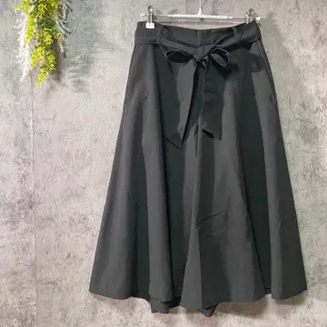 로페피크닉 플레어 스커트 무릎 아래 기장 리본 벨트 깔끔 고급 블랙 L