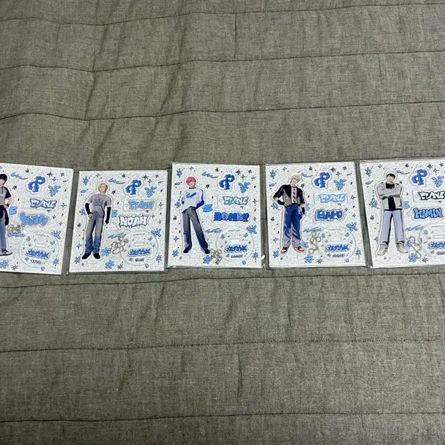 (미개봉)플레이브 카쿠렌보 아크릴스탠드