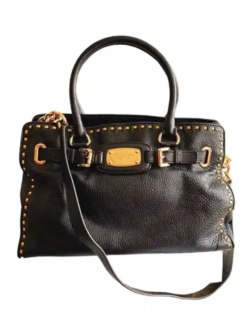 Michael Kors 가죽 숄더백 블랙 골드 금장 장식