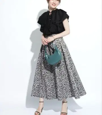 Apuweiser-riche 레오파드 턱 스커트