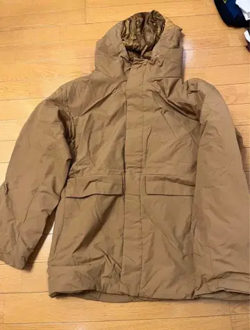 브라운 다운 자켓 후드 부착 유니클로