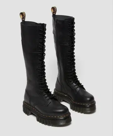 닥터마틴 AUDRICK 20홀 롱 부츠 UK5 24cm