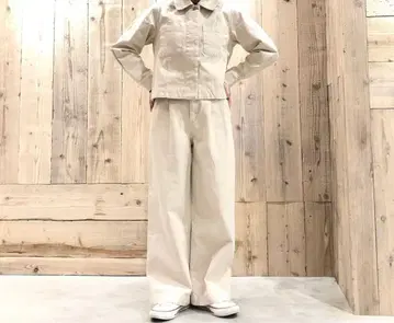 나무 열매로 만든 카포크 혼방 턱 와이드 팬츠 여성용 시착만 한 상품