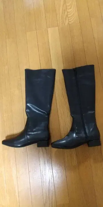 미사용품 a.v.v 블랙 롱 부츠 사이드 지퍼 부착 S 사이즈