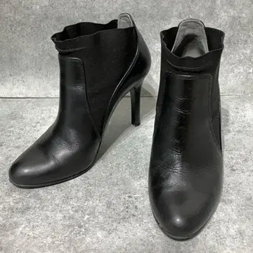 새상품급 DIANA 다이애나 숏사이드 고어 가죽 부츠 [ 22.5 ]