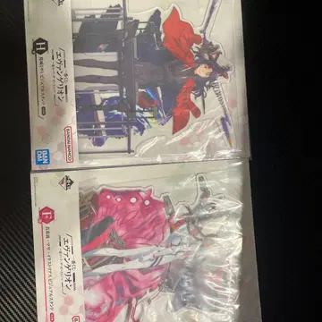 마리 미사토 비주얼 스탠드