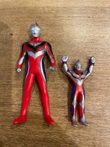 울트라맨 가이아 슈프림 버전 울트라맨 티가