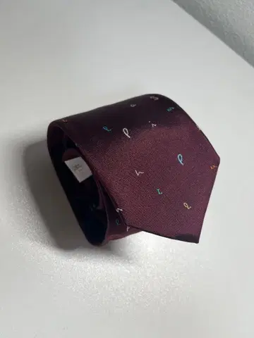 버건디 슬림 넥타이 작은 체구