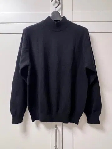 새상품급 MIX MATCH 캐시미어 하이넥 니트 스웨터 블랙 M~L