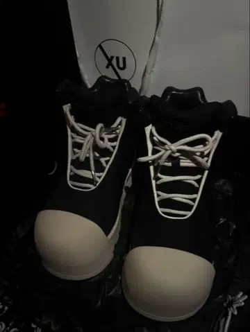 XU F.V.V.O x ROCKSTA 통굽 HIGH BOOTS