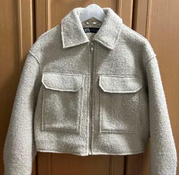 ZARA 부클레 크롭 자켓 XS