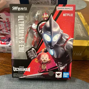 피규아트 S.H.Figuarts 울트라맨&에미