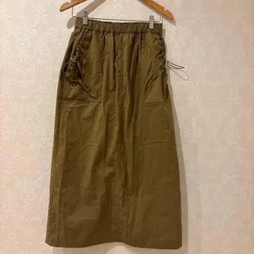 여성용 올리브색 코튼 혼방 롱 스커트 사이드 포켓 포함