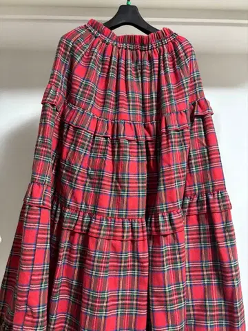 체크 티어드 롱 스커트 빨간색