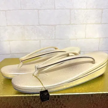 킨와시인 금와시본포 국화 원단 패턴 천연 가죽 화이트 조리