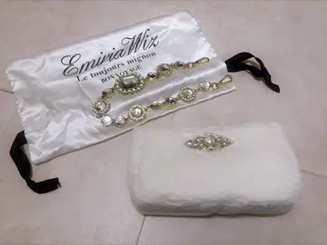 에밀리아 위즈 비쥬 체인 퍼 백