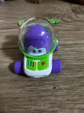 토미카 카즈 버즈 라이트이어 단종품