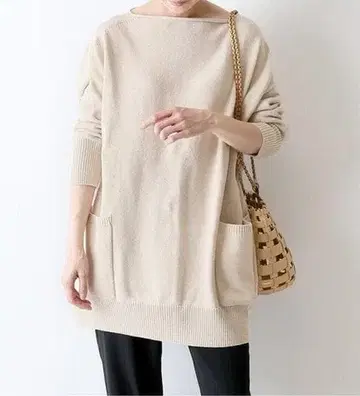 FRAMeWORK 와이드 실루엣 보트넥 풀오버 니트