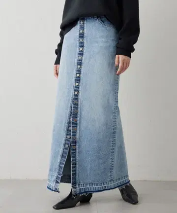 Whim Gazette(윔 가제트) 버튼 데님 스커트