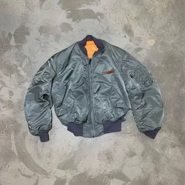 90s AVIREX MA-1 jacket