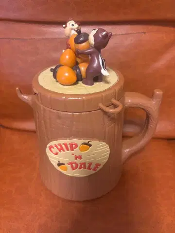 칩과 데일 드링크 홀더