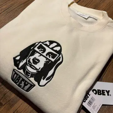 OBEY 오베이 맨투맨 S 사이즈