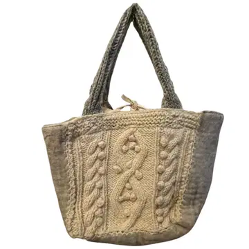 POUR LA PAIX 풀라페 양모 펠트 백 케이블 토트 화이트