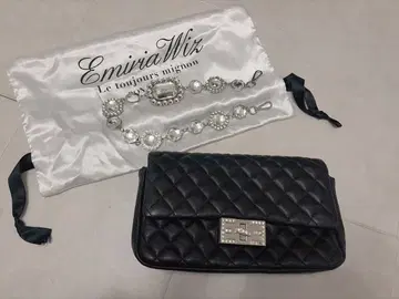 에밀리아 위즈 비쥬 체인 백