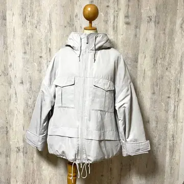 시착만 한 상품 유니클로 x 화이트 마운티니어링 다운 자켓 XL