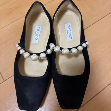 JIMMY CHOO 블랙 플랫슈즈