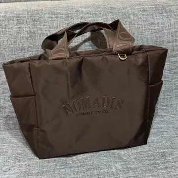 NOMADIS 블랙 토트백