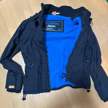 Superdry Japan XL 윈드브레이커