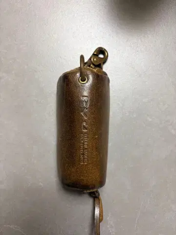 Ryu 스퀘어 키케이스 카키색