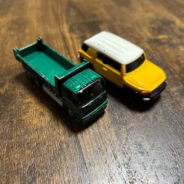 토미카 트럭 FJ 크루저