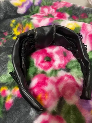 CA4LA 블랙 머리띠