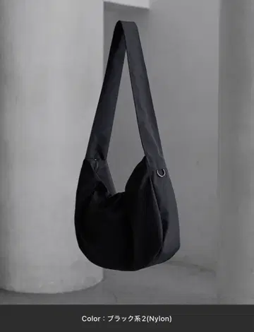 [ CALLNE ] 테크 하프문 숄더백