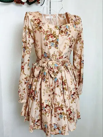 [ 새상품급 ] LIZ LISA 플라워 무늬 원피스