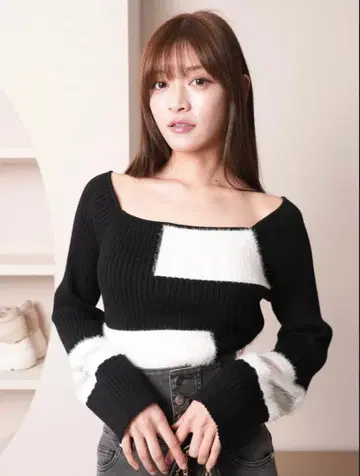 LIPSERVICE 바이컬러 블록 니트 블랙