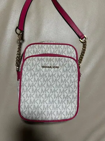 MICHAEL KORS MK 로고 숄더백