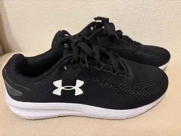 언더아머 차지드 퍼슈트 블랙 26.5cm 새상품급