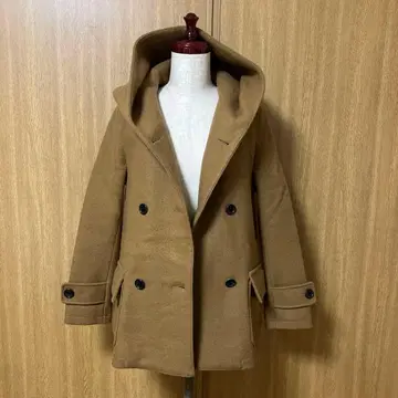 에디션 후드 부착 코트