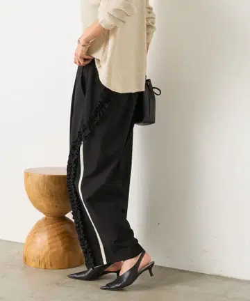 새상품 이번 시즌 Jena 제나 에스파스멜베유 아치프릴 팬츠 블랙