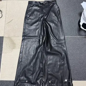 블랙 가죽 와이드 팬츠