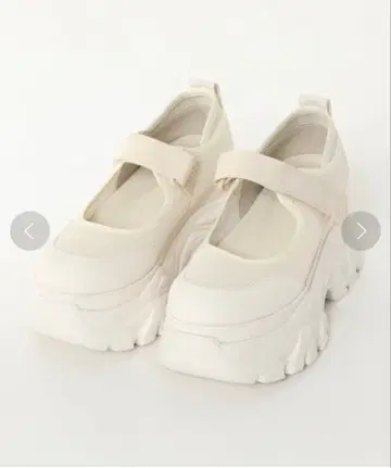 PAGEBOY 원스토어츠코 스니커즈 화이트 M