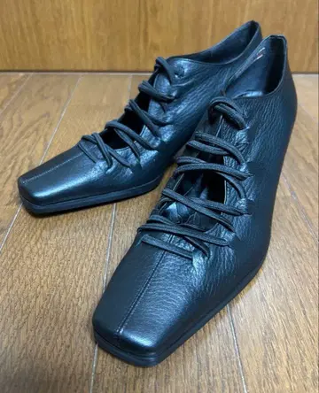 로만 슈즈 블랙 레이스업 가죽 펌프스 중간 힐