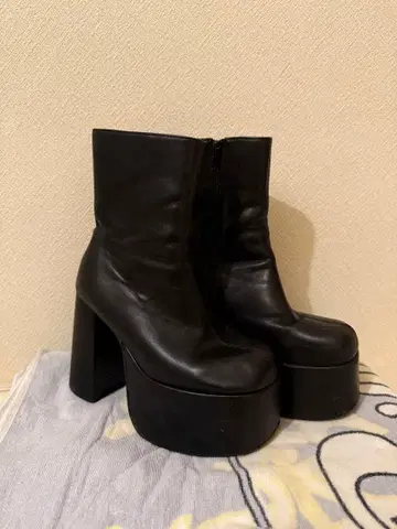 EMODA 숏부츠 s 사이즈