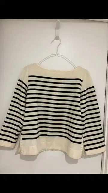 Porte des butons 보더 티셔츠