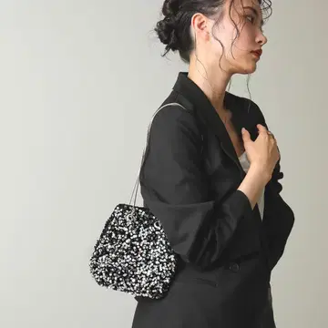 kana 스팽글 2way 복조리 안쪽 포켓 부착 핸드백