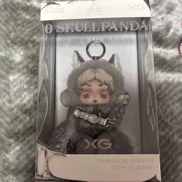 SKULLPANDA x XG 봉제 인형 펜던트 (일본 한정판)